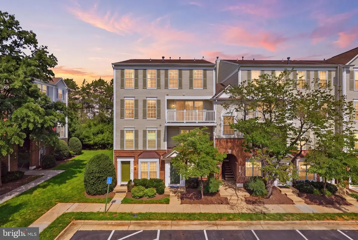 21833 Baldwin Sq #300, Sterling, VA 20164 - #1