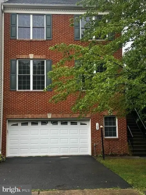 100 Ivy Hills Ter, PURCELLVILLE, VA 20132
