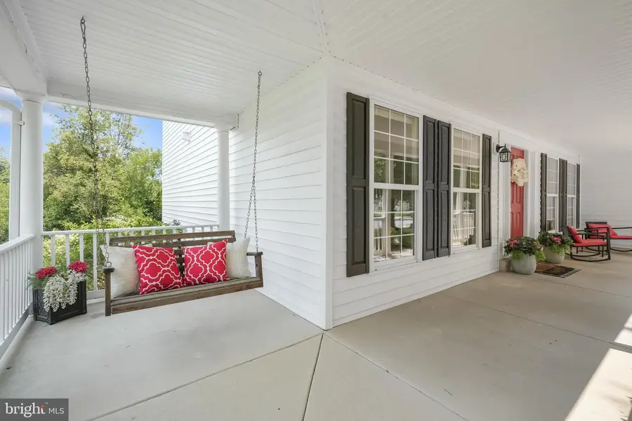 329 Locust Grove Dr, Purcellville, VA 20132 - #3