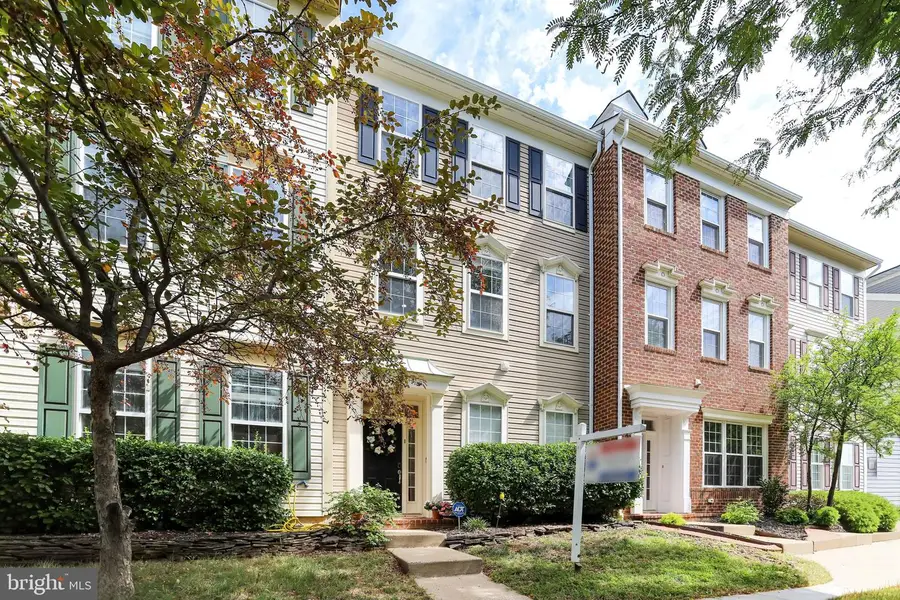 42790 Cedar Hedge St, Chantilly, VA 20152 - #2