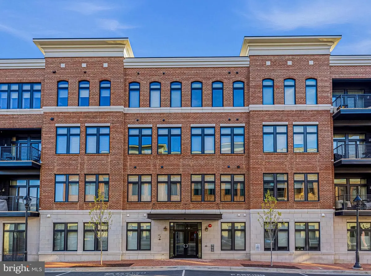 5 Stationmaster St Se #200, Leesburg, VA 20175 - #1