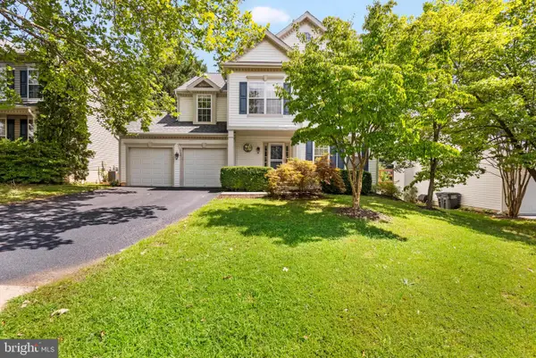 17204 Rosecliff Ct, ROUND HILL, VA 20141
