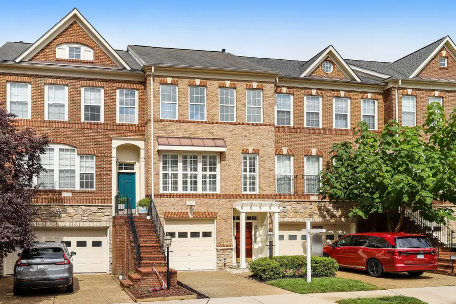 21933 Windy Oaks Sq, Broadlands, VA 20148 - #2