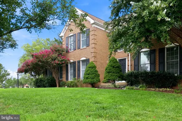 43312 Wayside Cir, ASHBURN, VA 20147
