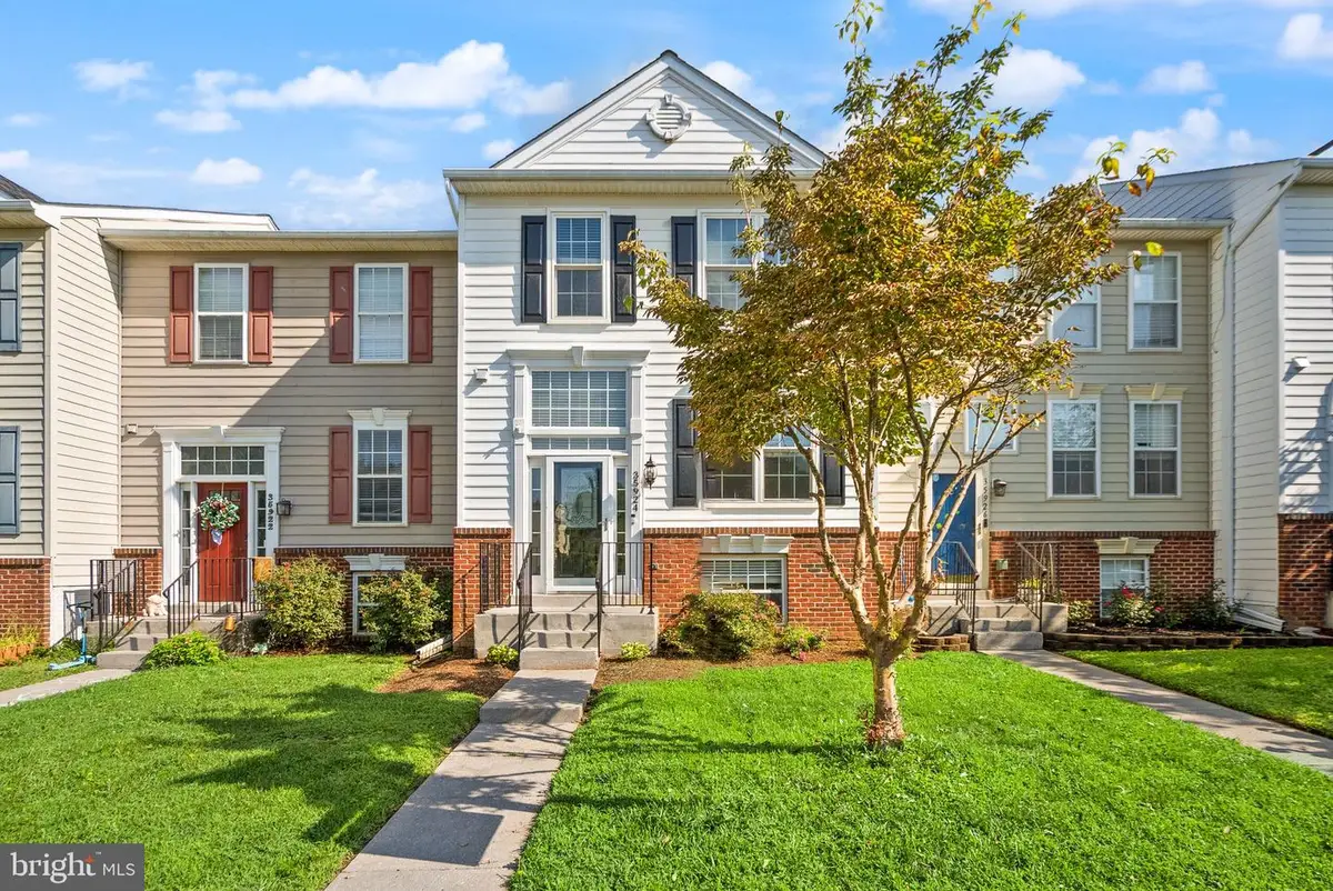 35924 Clover Ter, Round Hill, VA 20141 - #1