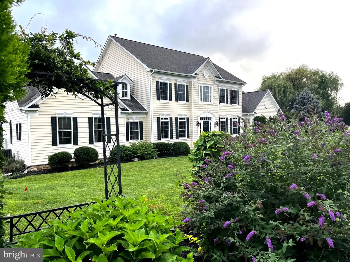 37849 Wright Farm Dr, Purcellville, VA 20132 - #1