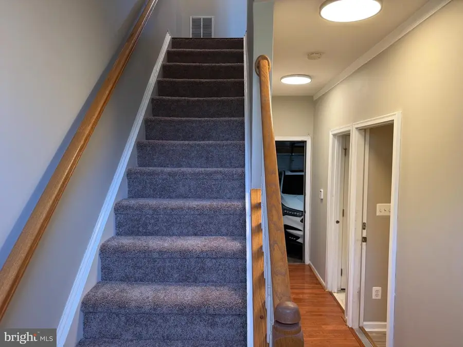 42818 Sykes Ter, Chantilly, VA 20152 - #2