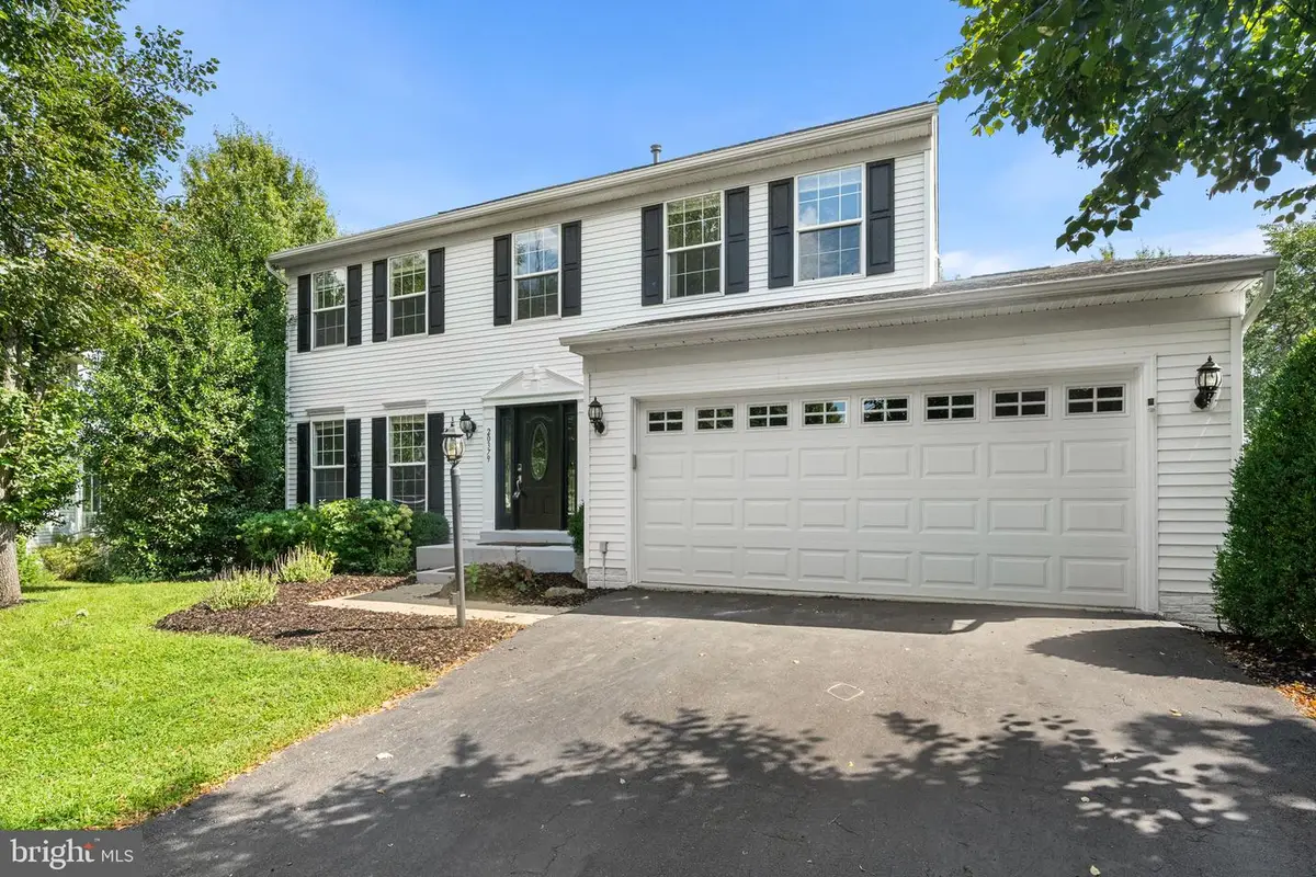 20379 Snowpoint Pl, Ashburn, VA 20147 - #1