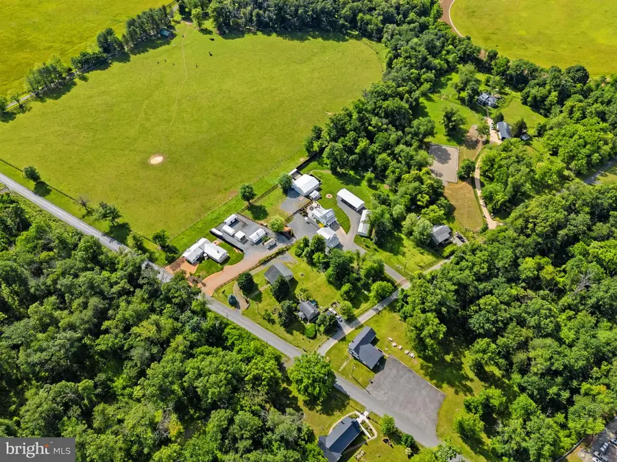 35321 Snake Hill Rd, Middleburg, VA 20117 - #3