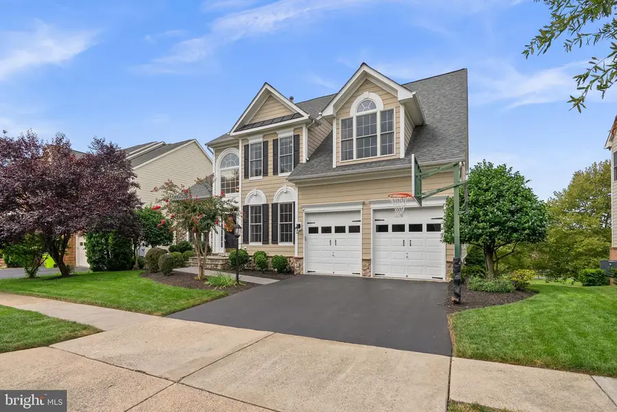 19508 Mill Dam Pl, Leesburg, VA 20176 - #2