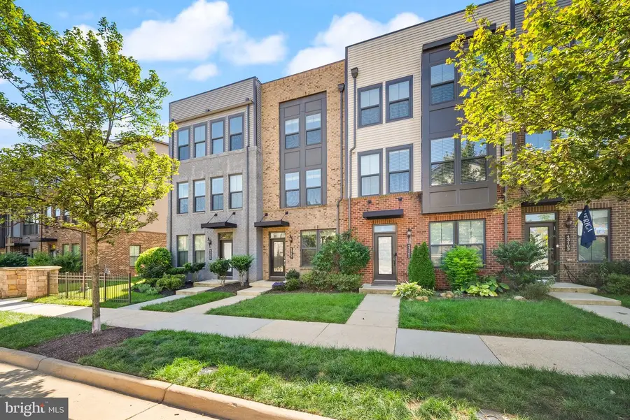 43407 Southland St, Ashburn, VA 20148 - #2