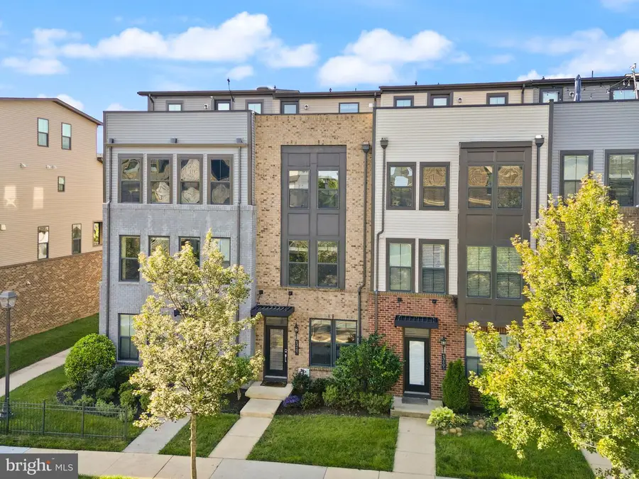 43407 Southland St, Ashburn, VA 20148 - #3