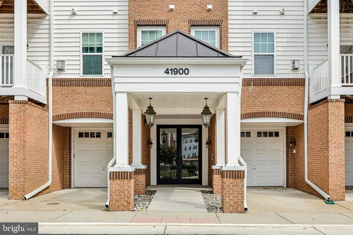 41900 Metamorphic Sq #400, Aldie, VA 20105 - #1