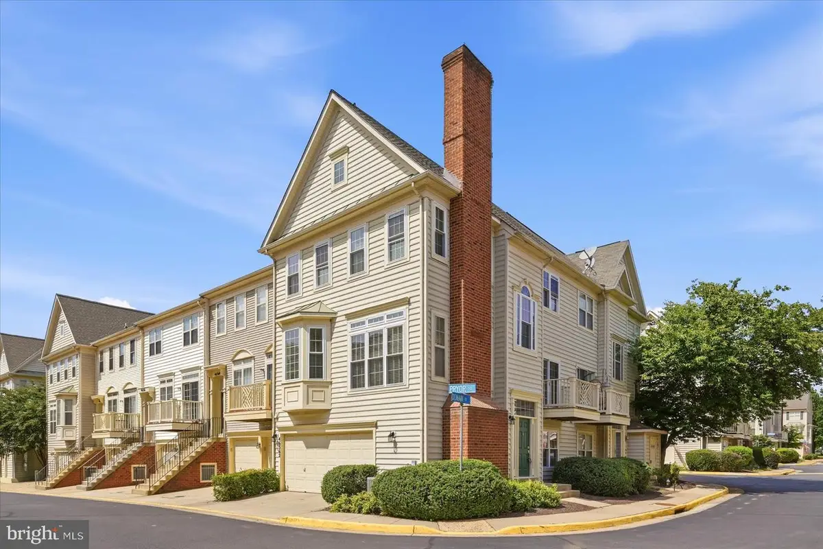 46362 Pryor Sq, Sterling, VA 20165 - #1