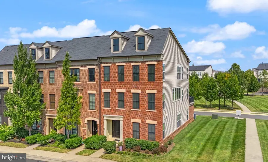 42248 Palladian Blue Ter, Brambleton, VA 20148 - #2