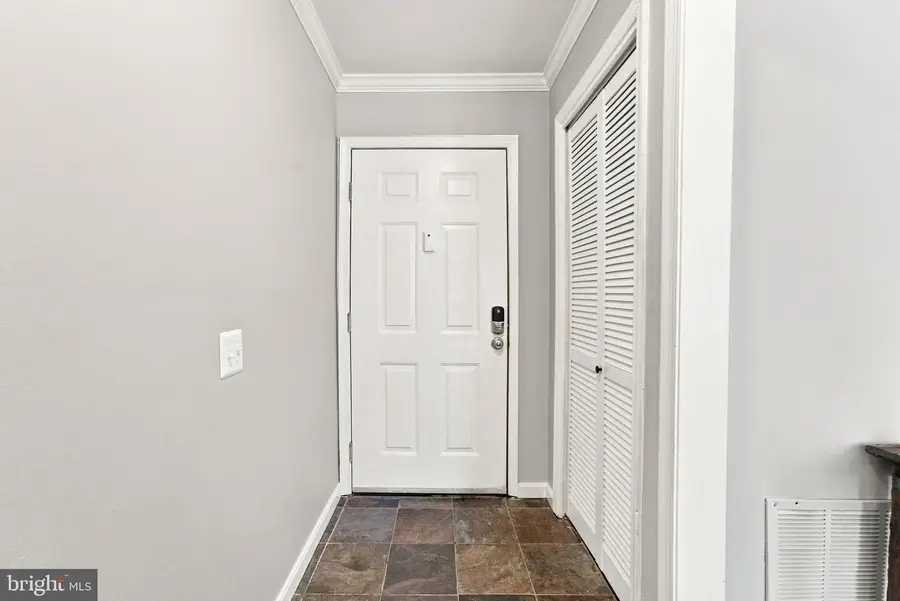 1129 Huntmaster Ter Ne #101, Leesburg, VA 20176 - #3