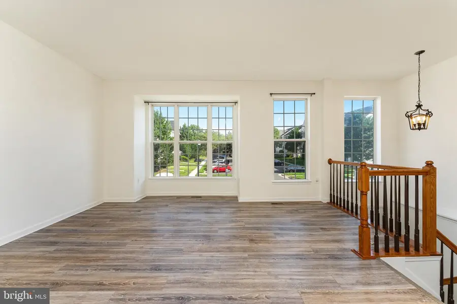 42795 Shaler St, Chantilly, VA 20152 - #3