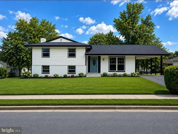 1201 E Holly Ave, STERLING, VA 20164