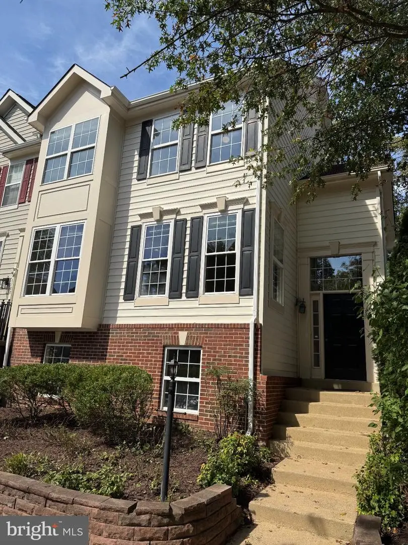 46790 Manchester Ter, Sterling, VA 20165 - #2