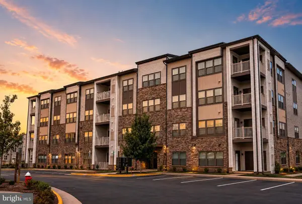46320 Mount Milstead Ter #303, STERLING, VA 20164