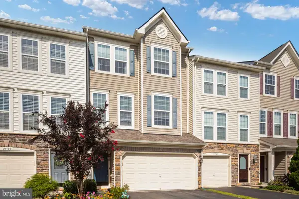 25151 Sweet Myrtle Sq, ALDIE, VA 20105