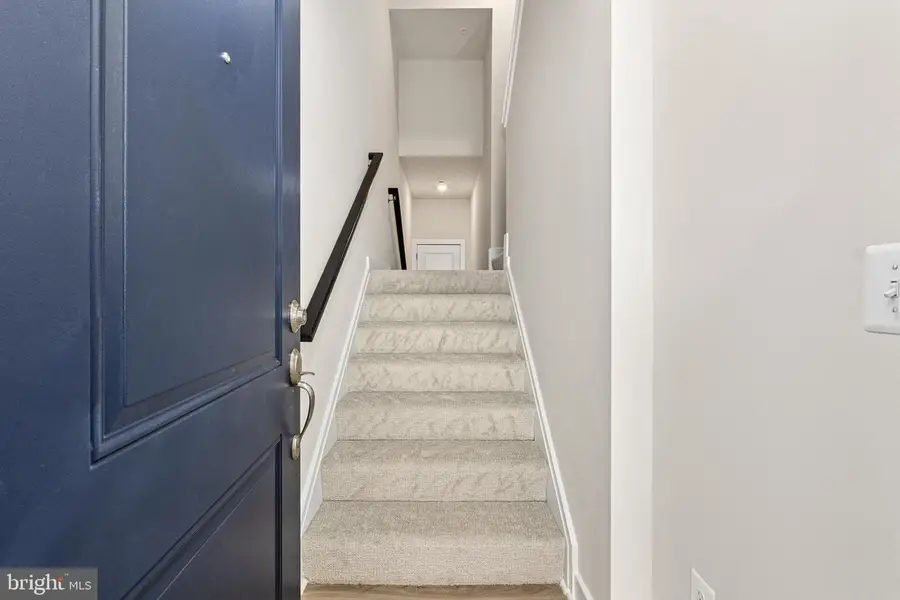 20804 Cloongee Ter, Dulles, VA 20166 - #3
