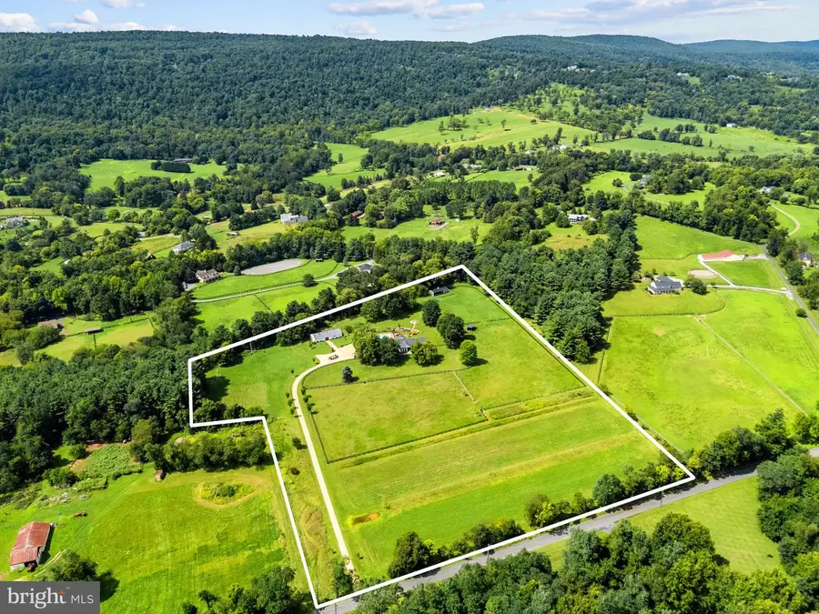 34994 Williams Gap Rd, Round Hill, VA 20141 - #3