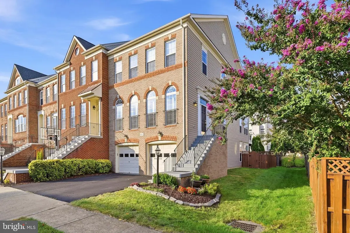22017 Dilworth Sq, Broadlands, VA 20148 - #1
