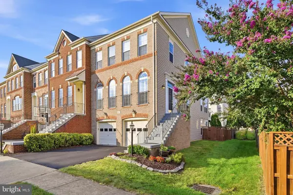 22017 Dilworth Sq, BROADLANDS, VA 20148