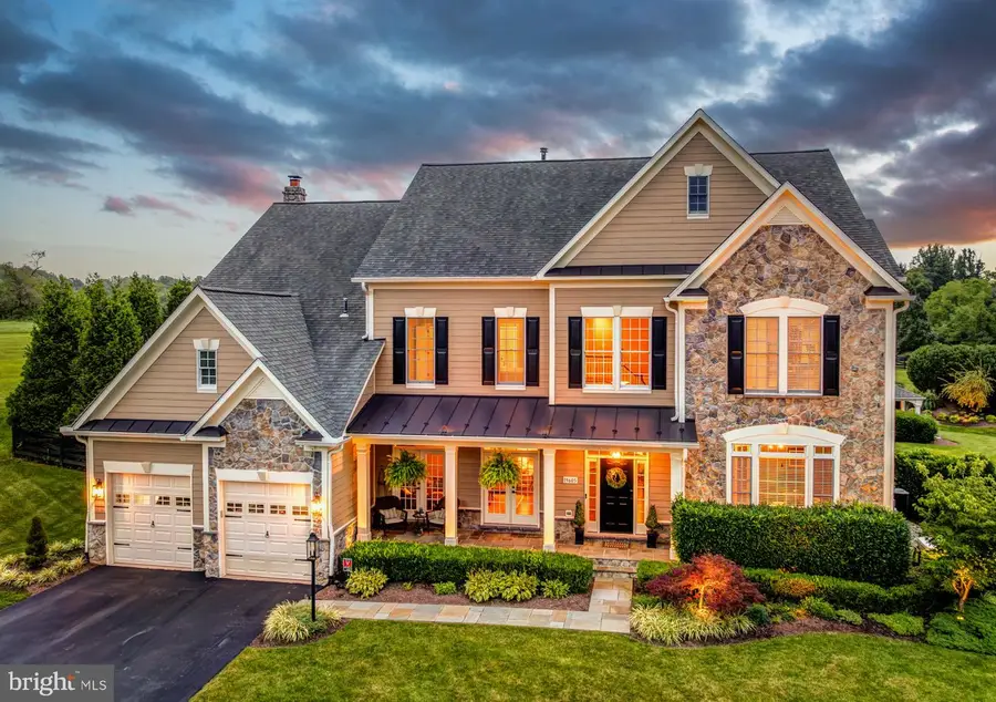 19605 Northampton Ln, Leesburg, VA 20175 - #2