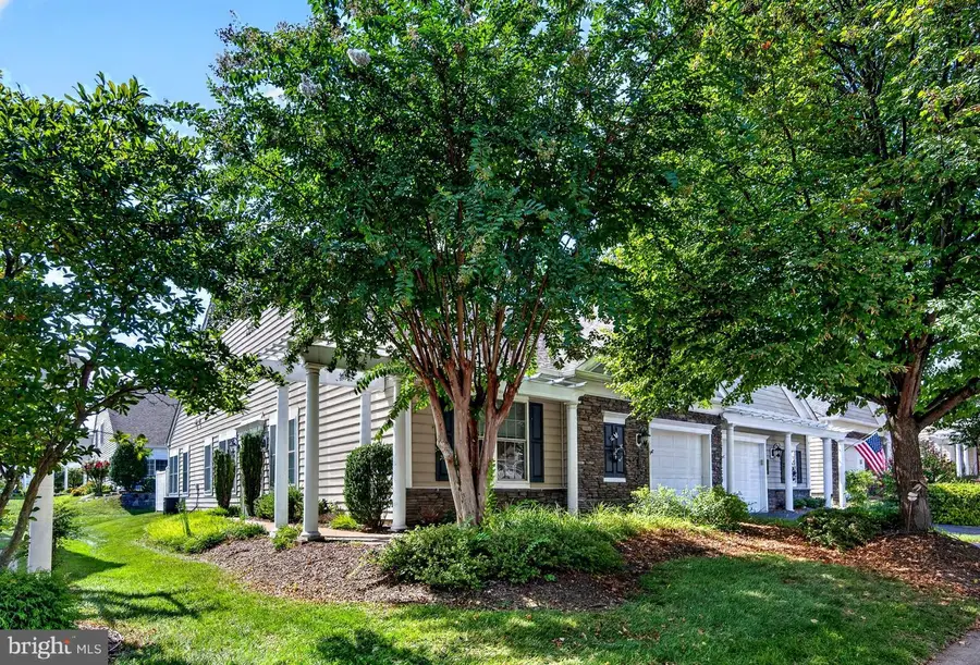 20577 Rosewood Manor Sq, Ashburn, VA 20147 - #2