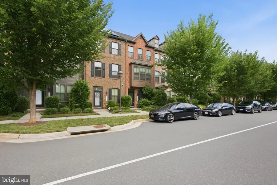22322 Foundation Dr, Ashburn, VA 20148 - #2
