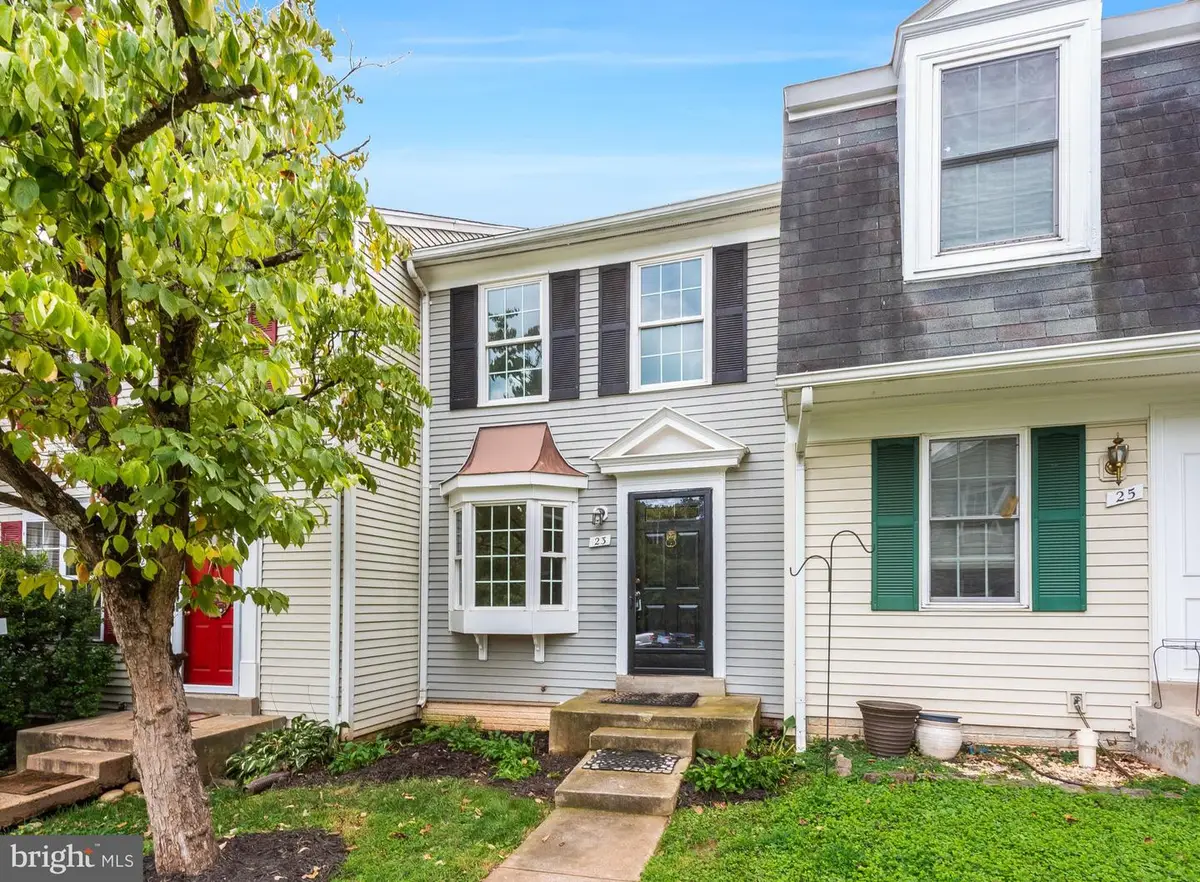 23 Asbury Way, Sterling, VA 20165 - #1