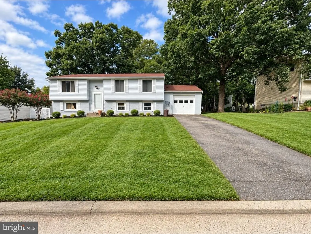 905 E Roanoke Rd, Sterling, VA 20164 - #1
