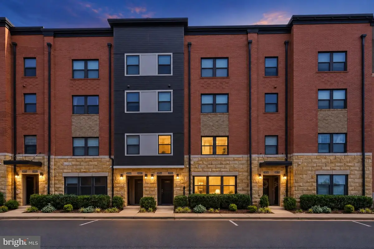 20566 Milbridge Ter, Ashburn, VA 20147 - #1