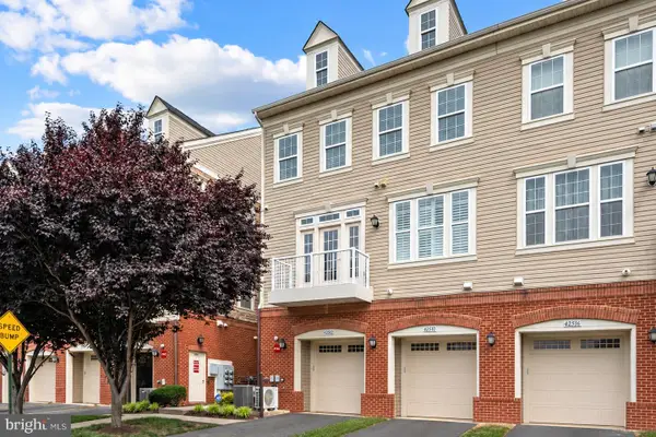 42572 Wildly Ter, ASHBURN, VA 20148