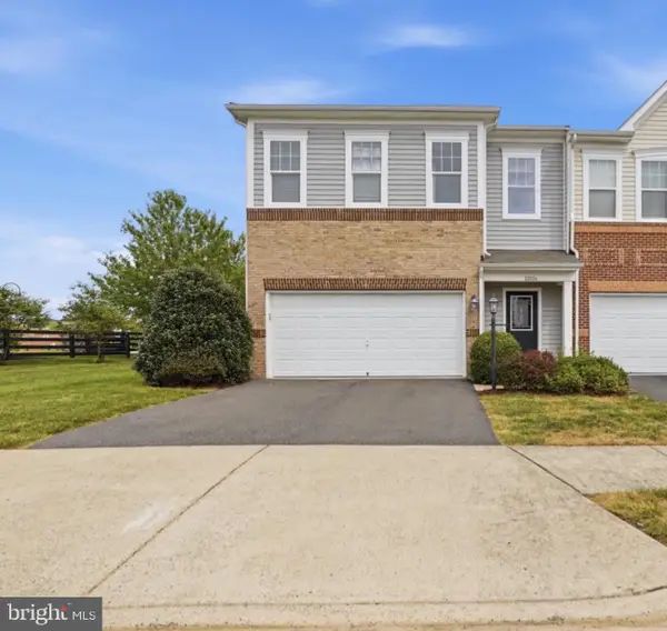 22026 Gardenwall Ter, BROADLANDS, VA 20148