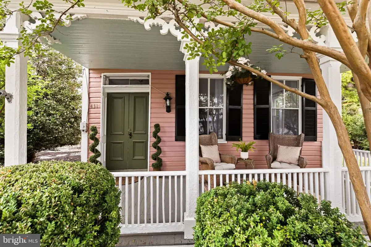 431 S King St, Leesburg, VA 20175 - #1