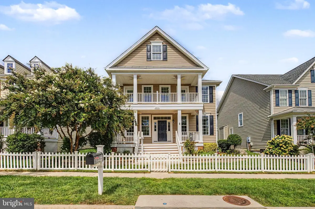 42514 Pelican Dr, Chantilly, VA 20152 - #1