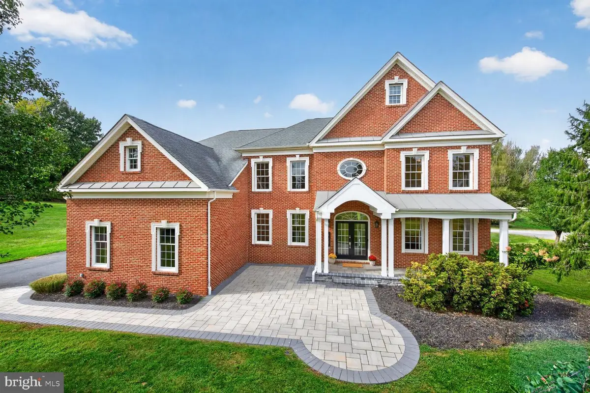 17937 Manassas Gap Ct, Hamilton, VA 20158 - #1