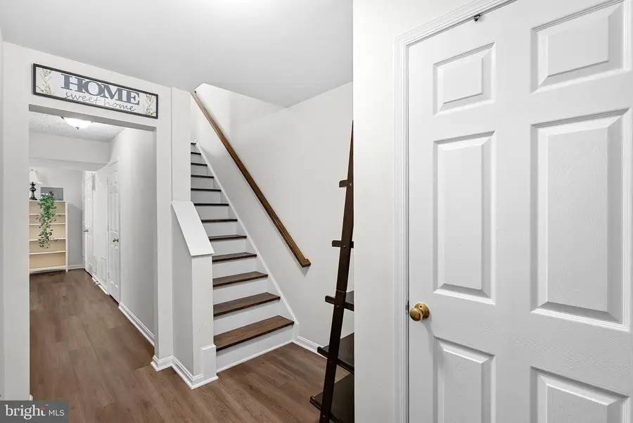 112 Hampshire Sq Sw, Leesburg, VA 20175 - #2