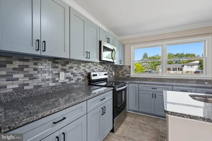 510 N Brighton Ct, Sterling, VA 20164 - #2