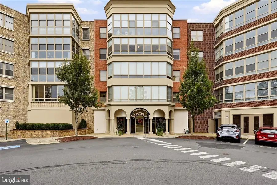 19370 Magnolia Grove Sq #212, Leesburg, VA 20176 - #2
