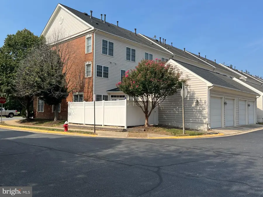 42520 Legacy Park Dr, Brambleton, VA 20148 - #3