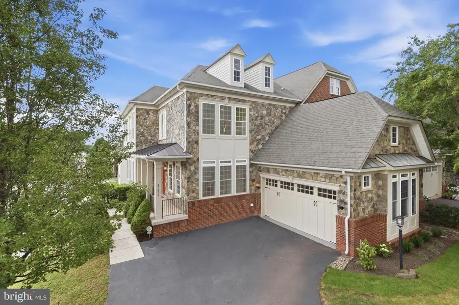 47616 Paulsen Sq, Sterling, VA 20165 - #3