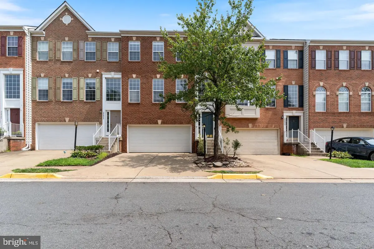 20804 Miranda Falls Sq, Sterling, VA 20165 - #1