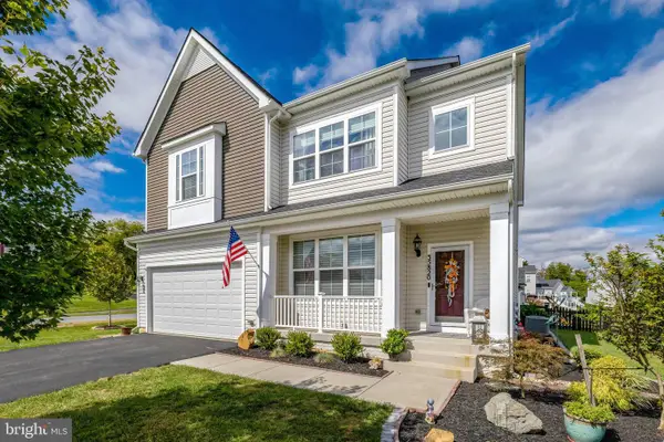 35820 Peninsula Ct, ROUND HILL, VA 20141