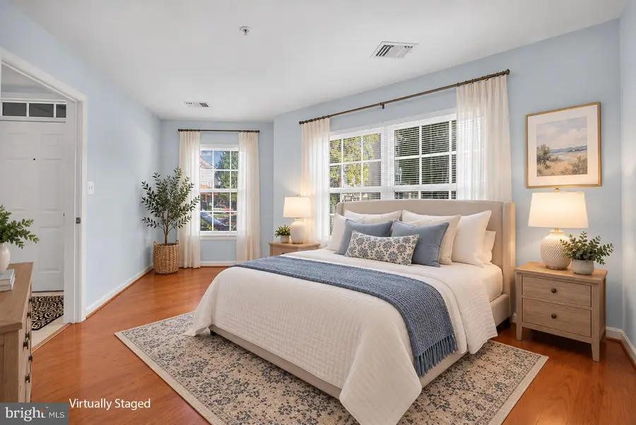 21800 Dragons Green Sq, Ashburn, VA 20147 - #3