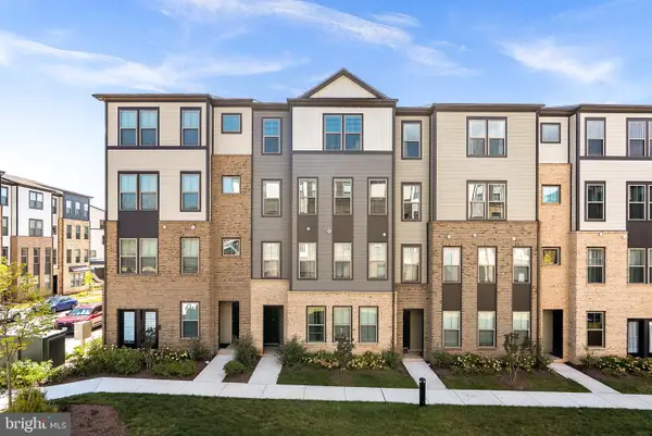 45954 Raven Ter, STERLING, VA 20165