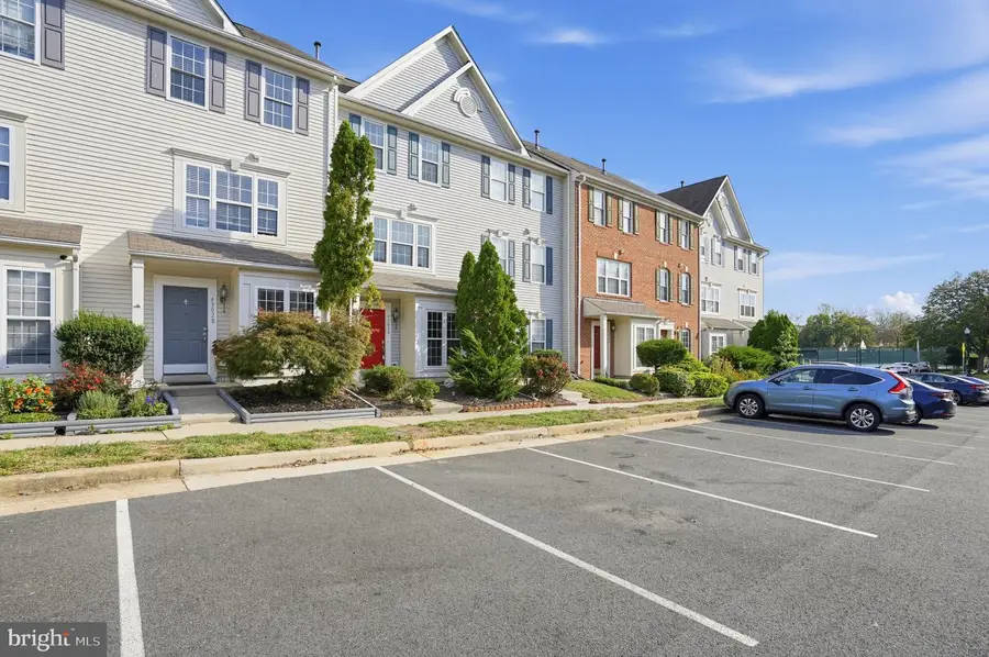 43030 Demerrit St, Chantilly, VA 20152 - #3